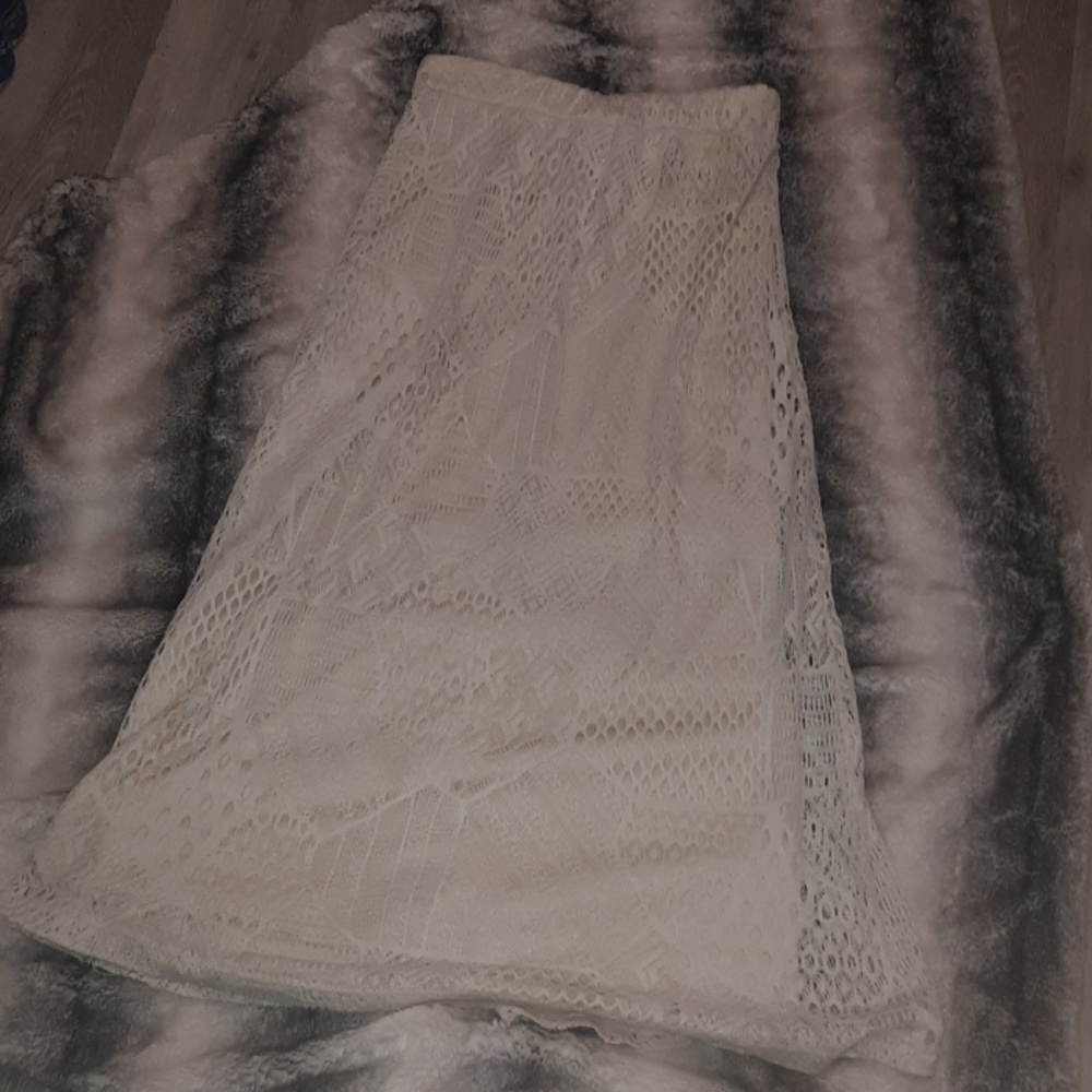 Daytrip crocheted/lace maxi skirt-S